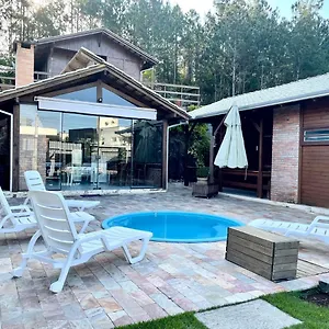 Casa de Férias Com Piscina - 5 Min A Pe Da -, Porto Belo