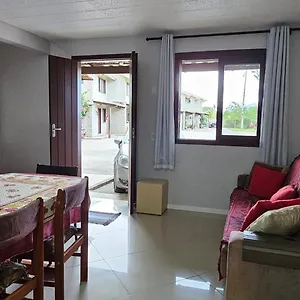 Casa de Férias Residencial Hannah - Casa 6 - Sc - Bairro Perequê, Porto Belo